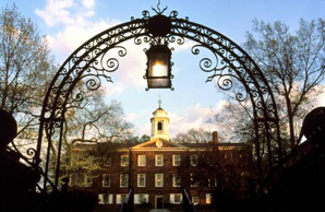 Class of 1956 funds restoration of Old Queen's gates